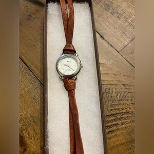 Leather bracelet watch